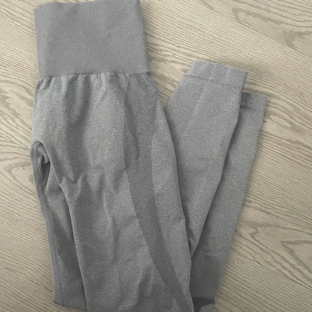 nvgtn contour leggings in xs